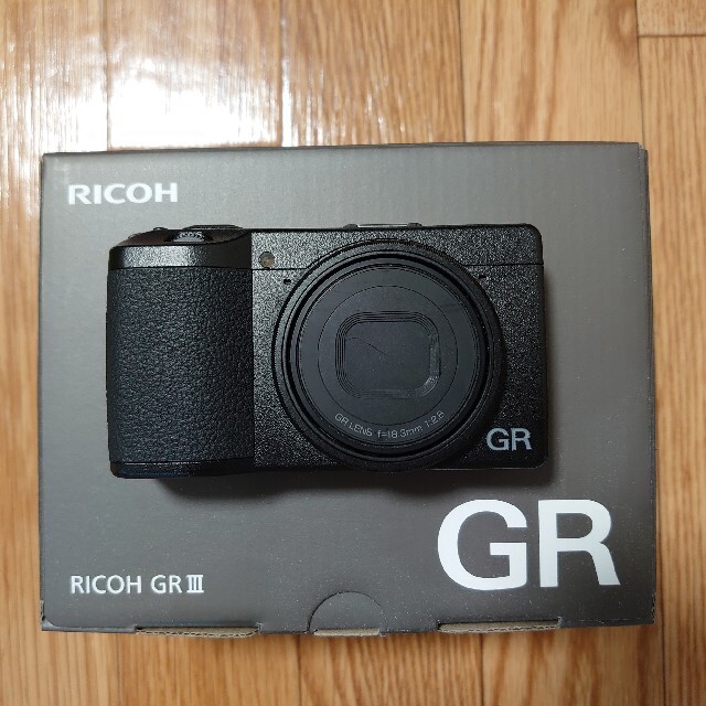 激安価格の RICOH - リコー GRⅢ RICOH コンパクトデジタルカメラ