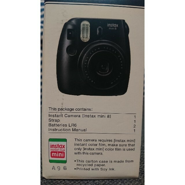 ★未使用★ instax mini8 BLACK & フィルム1箱 スマホ/家電/カメラのカメラ(フィルムカメラ)の商品写真