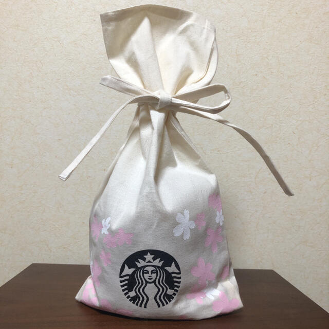 Starbucks Coffee(スターバックスコーヒー)の新品未使用　スターバックス　コーヒーカップ　ラージサイズ インテリア/住まい/日用品のキッチン/食器(グラス/カップ)の商品写真