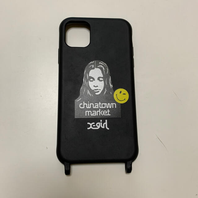 X-girl(エックスガール)のx−girl×chinatown iPhone11ケース スマホ/家電/カメラのスマホアクセサリー(iPhoneケース)の商品写真