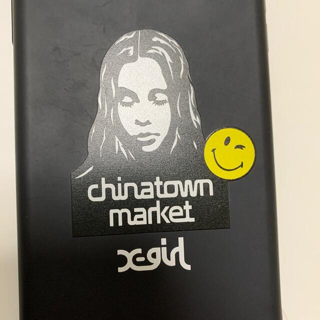 X-girl(エックスガール)のx−girl×chinatown iPhone11ケース スマホ/家電/カメラのスマホアクセサリー(iPhoneケース)の商品写真