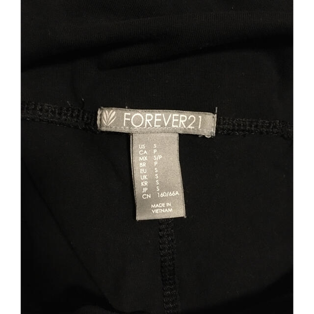 FOREVER 21(フォーエバートゥエンティーワン)のforever21 フォーエバー21 フィットネスレギンス スポーツ/アウトドアのトレーニング/エクササイズ(ヨガ)の商品写真