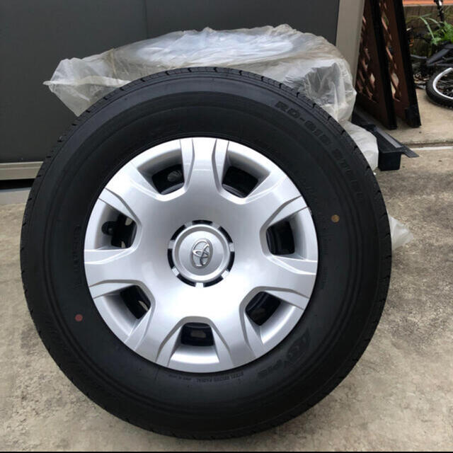 225/50R18　2本　グッドイヤー　C-HR、エスティマ、オデッセイなどに♪