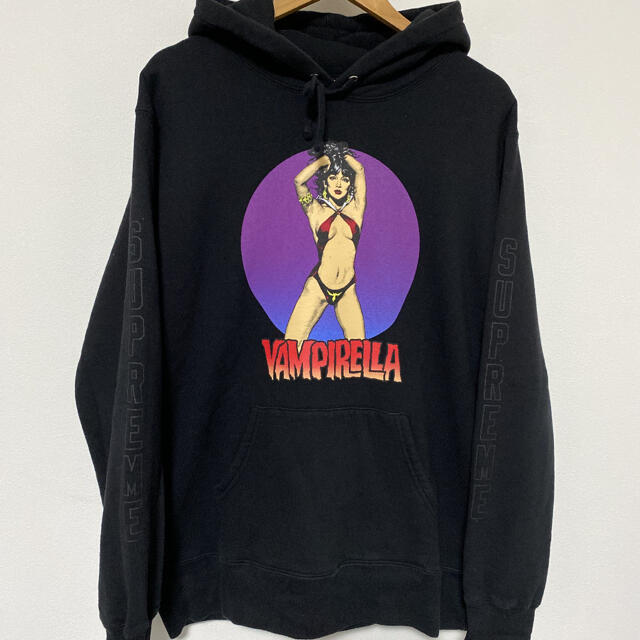 Supreme Vampirella Hooded Sweatshirt M - パーカー