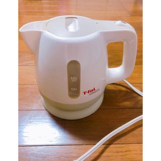 ティファール(T-fal)の0327様専用★【送料込み】ティファール 電気ケトル 0.8L(電気ケトル)