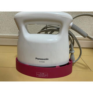 パナソニック(Panasonic)のパナソニック　  スチームアイロン　 ピンクゴールド　中古　NI-FS300(アイロン)