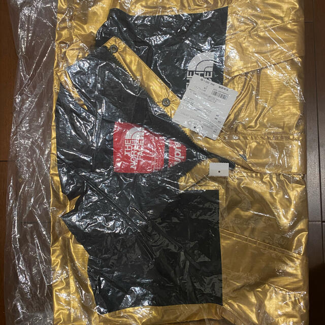 Supreme(シュプリーム)のSupreme North Face Mountain Parka Gold メンズのジャケット/アウター(マウンテンパーカー)の商品写真