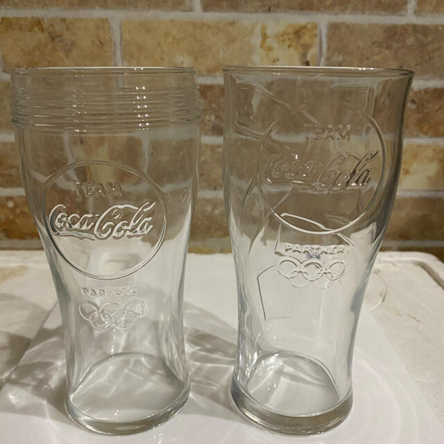 コカ・コーラ(コカコーラ)のコカコーラ　グラス2個 インテリア/住まい/日用品のキッチン/食器(グラス/カップ)の商品写真