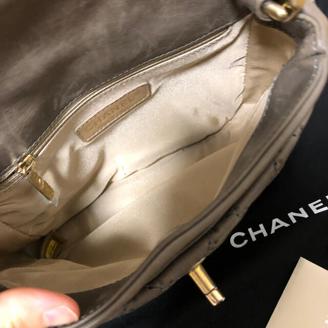 CHANEL(シャネル)のユカさま専用　CHANEL チェーンbag レディースのバッグ(ショルダーバッグ)の商品写真