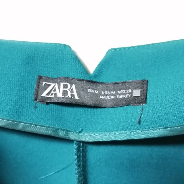 ZARA(ザラ)のUSED︰ZARAハイウエストパンツMグリーンSHIPSMilaOwen レディースのパンツ(カジュアルパンツ)の商品写真