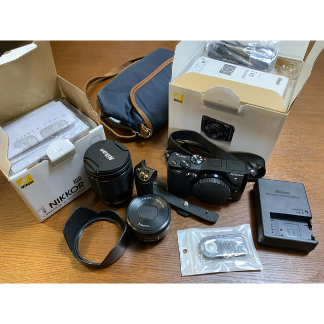 Nikon1 V3 Zoom Lends Kit、1NIKKORのセット