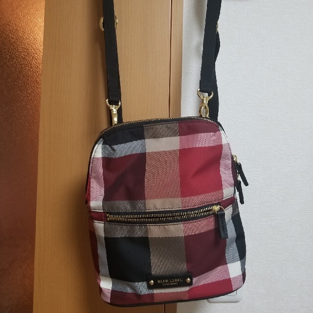 BURBERRY BLUE LABEL(バーバリーブルーレーベル)のブルーレーベルクレストブリッジ　2way　リュック ショルダー　 レディースのバッグ(リュック/バックパック)の商品写真