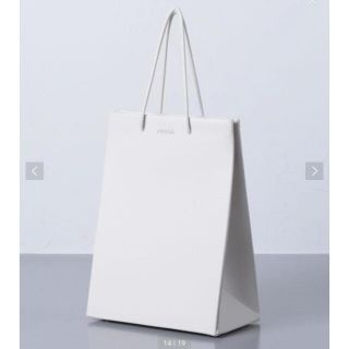 ユナイテッドアローズ(UNITED ARROWS)の送料込み♡MEDEA ショルダーバッグ  ショッパーバッグ　PRIMA 白(ショルダーバッグ)