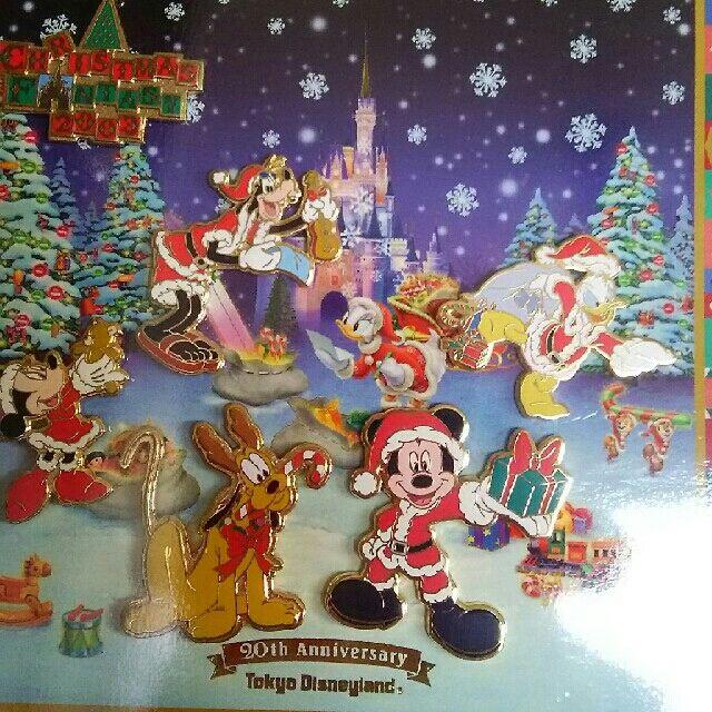 Disney(ディズニー)のTDL 【クリスマスファンタジー 2003】フレームピンバッチ エンタメ/ホビーのおもちゃ/ぬいぐるみ(キャラクターグッズ)の商品写真