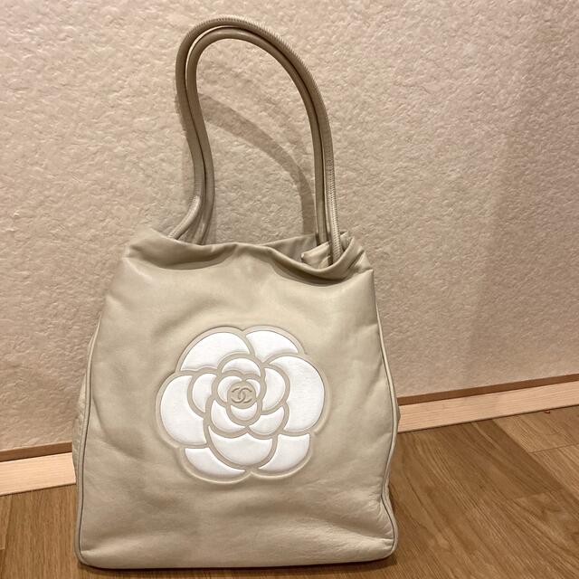 【値下げ】CHANEL ♡カメリア　トートバッグ♡ ベージュ