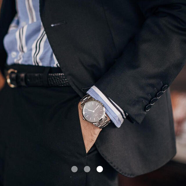 Daniel Wellington(ダニエルウェリントン)の値下げDANIEL WELLINGTON ICONIC LINK 40mm メンズの時計(腕時計(アナログ))の商品写真