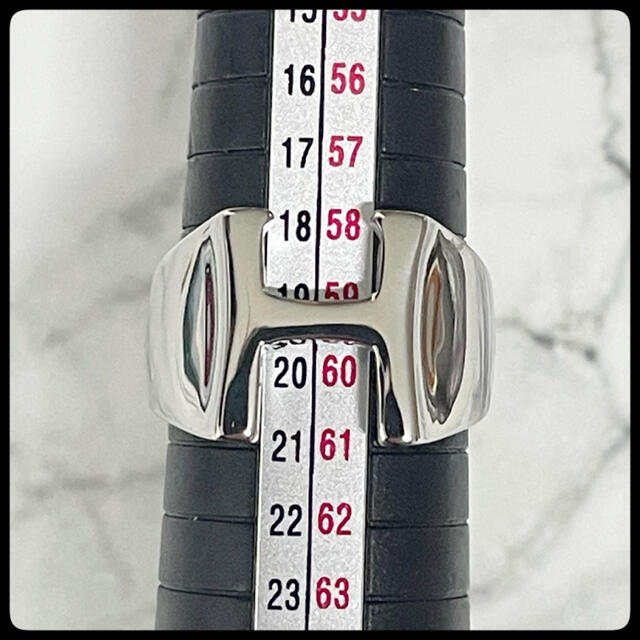 SILVER STAINLESS Hロゴ リング レディース 指輪 シルバー メンズのアクセサリー(リング(指輪))の商品写真