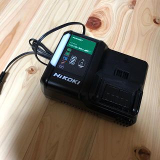 ヒタチ(日立)のハイコーキ  充電器　14.4〜36v(工具/メンテナンス)