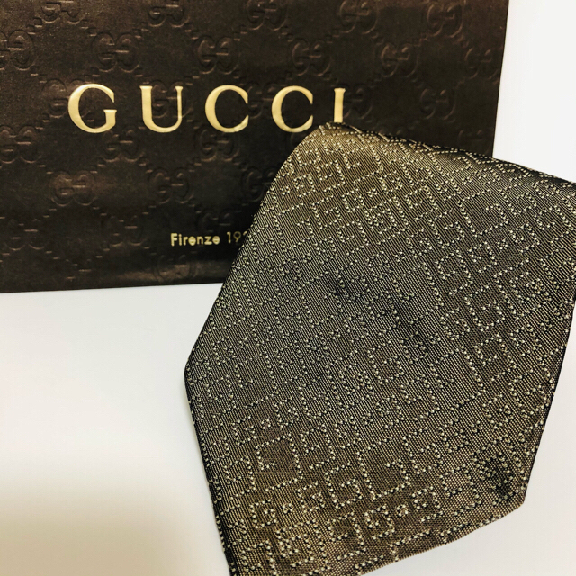 Gucci(グッチ)のGUCCI ネクタイ シルク GG柄 光沢 メンズのファッション小物(ネクタイ)の商品写真