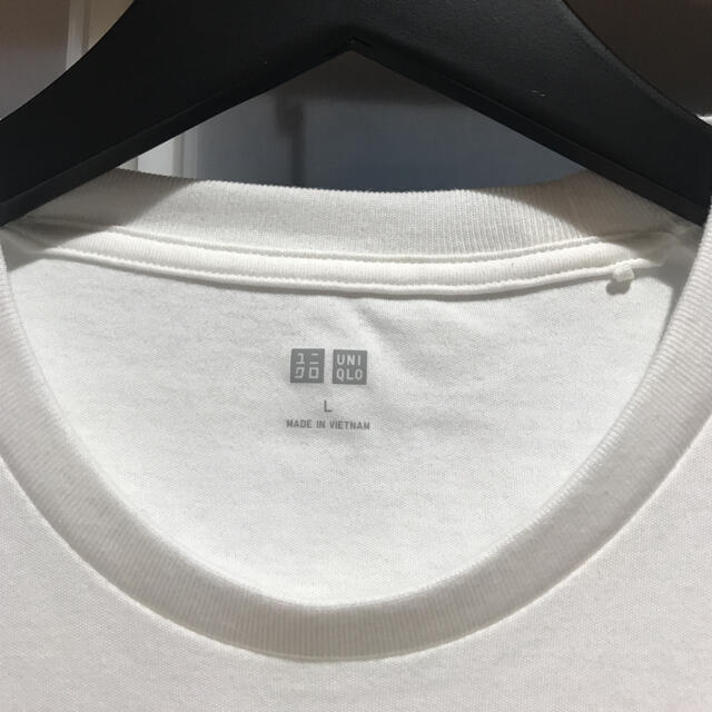 UNIQLO(ユニクロ)の新品未使用　UNIQLO ソフトタッチクルーネックTシャツ　長袖　白　L メンズのトップス(Tシャツ/カットソー(七分/長袖))の商品写真