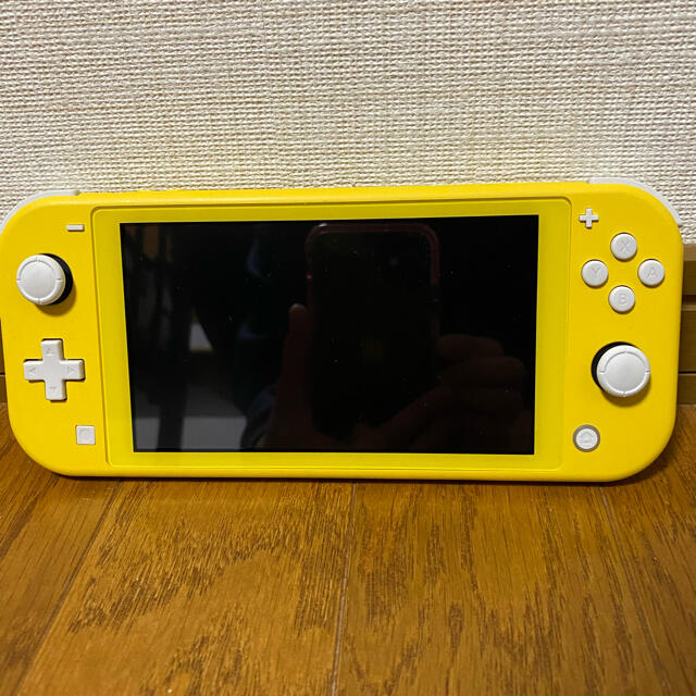 ニンテンドースイッチライト イエロー Nintendo Switch Lite