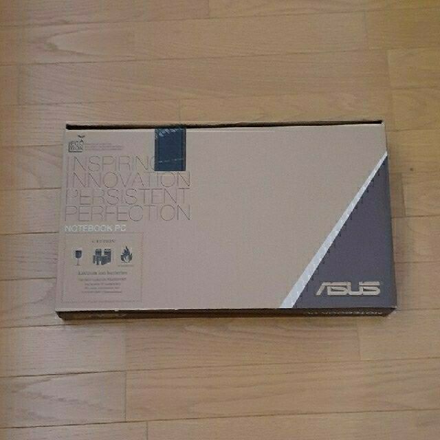 ASUS(エイスース)のASUS  ノートパソコン「X552W」メモリー８GBにUP済 スマホ/家電/カメラのPC/タブレット(ノートPC)の商品写真