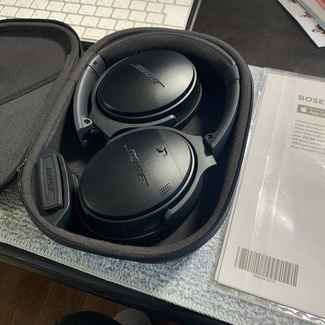 BOSE(ボーズ)のBOSE QuietComfort 35 中古品 スマホ/家電/カメラのオーディオ機器(ヘッドフォン/イヤフォン)の商品写真