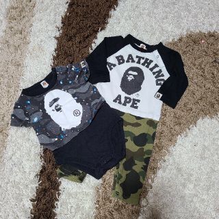 アベイシングエイプ(A BATHING APE)の専用(ロンパース)