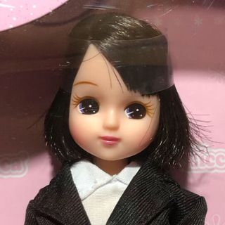 タカラトミー(Takara Tomy)の珍しい瞳　黒髪　リカちゃん　高校生　制服(その他)