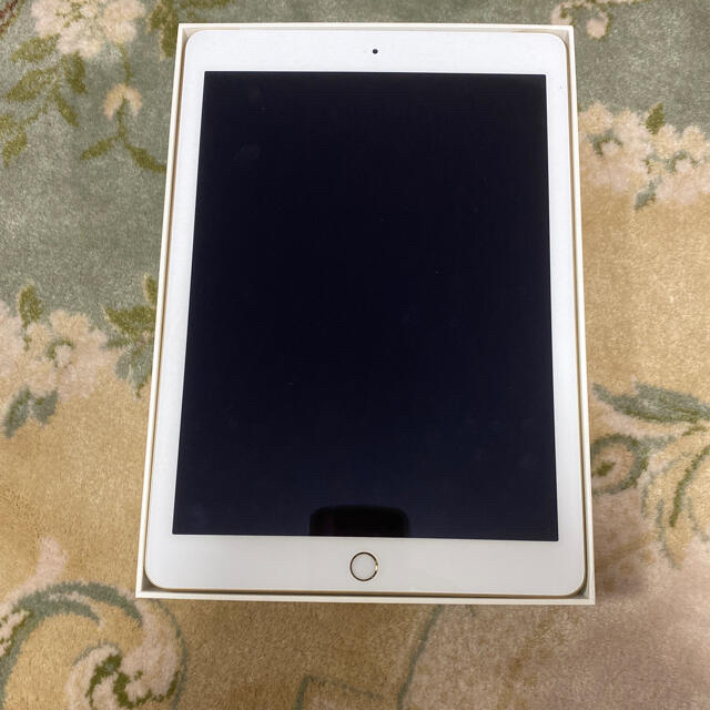 （ au）美品 Apple  iPad 第5世代　32GB ゴールド　付属品全部