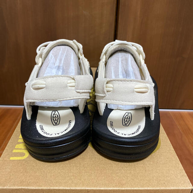 KEEN(キーン)のベージュ 国内正規店購入 KEEN キーン  ユニーク サンダル  29センチ メンズの靴/シューズ(サンダル)の商品写真