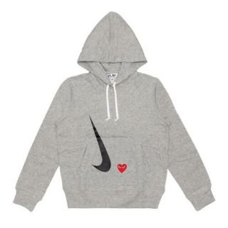 コムデギャルソン(COMME des GARCONS)のCOMME des GARCONS X NIKE コラボ パーカー レディースM(パーカー)