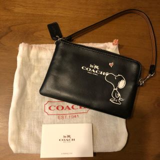 コーチ(COACH)のコーチ・スヌーピーポーチ新品！(ポーチ)