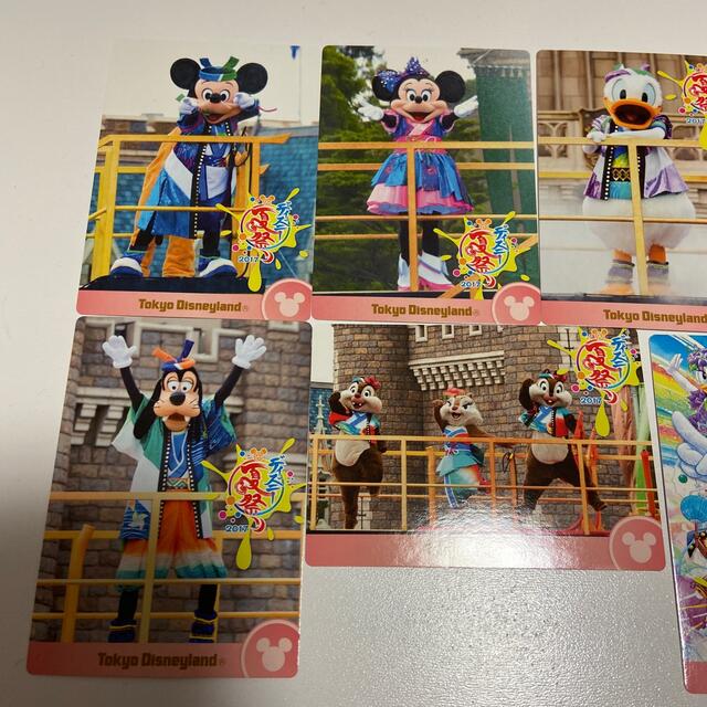 Disney(ディズニー)のディズニー夏祭り2017 カード エンタメ/ホビーのトレーディングカード(その他)の商品写真