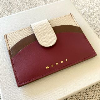 マルニ(Marni)の【専用　箱なし】Marni マルニ　カードケース　コンパクト　ミニ財布(パスケース/IDカードホルダー)