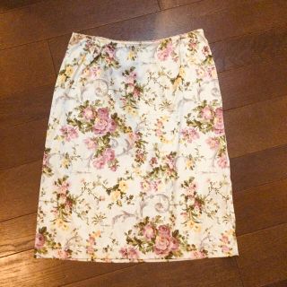 ドルチェ&ガッバーナ(DOLCE&GABBANA) ひざ丈スカート（花柄）の通販 48 ...