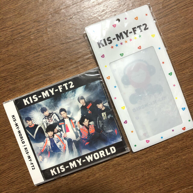 Kis-My-Ft2(キスマイフットツー)の即購入可能☆Kis-My-Ft2 KIS-MY-WORLD セブン&アイ限定盤 エンタメ/ホビーのCD(ポップス/ロック(邦楽))の商品写真