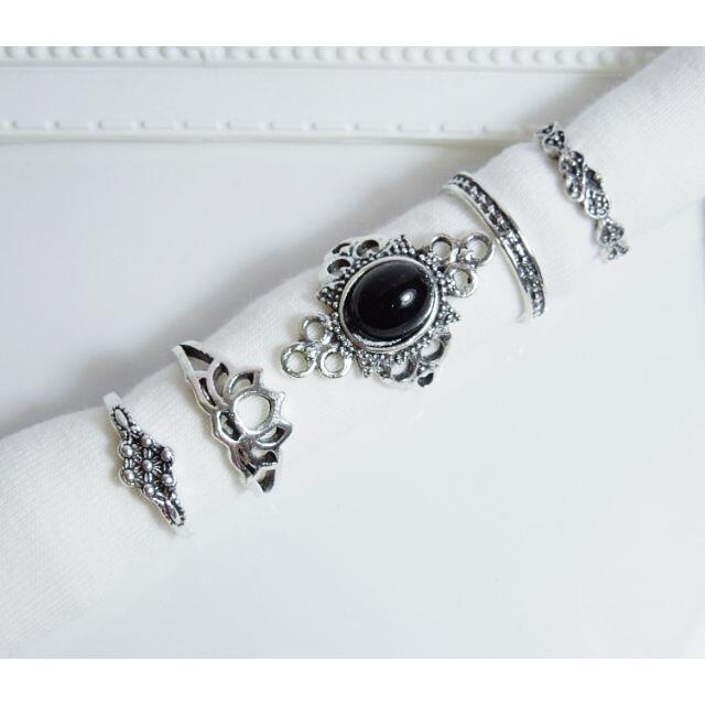 R6 シンプル　ブラック×シルバーカラーリング　指輪　新品　蓮の花　重ね付け レディースのアクセサリー(リング(指輪))の商品写真