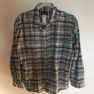 パタゴニア(patagonia)のPatagonia (パタゴニア) 長袖シャツ　サイズM(シャツ)