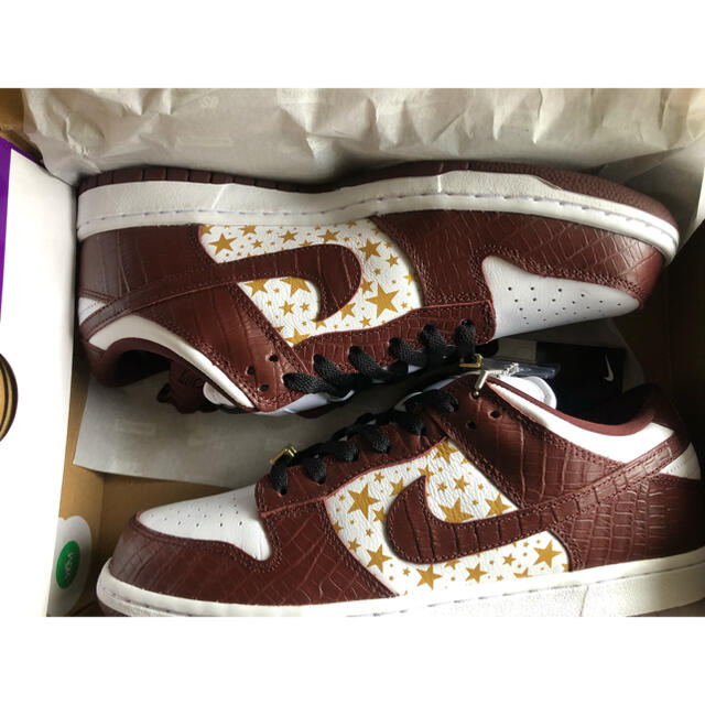 NIKE(ナイキ)のSupreme Nike SB Dunk Low Brown 27.5 9.5 メンズの靴/シューズ(スニーカー)の商品写真