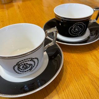 ノリタケ(Noritake)のNoritake  ノリタケ　カップ&ソーサー　白・黒ボーンチャイナ(グラス/カップ)