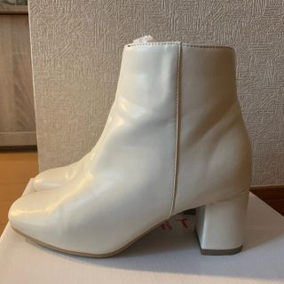 ビームス(BEAMS)の専用　　　　　　　　　　　　　　　beams スクエアトゥ　ブーツ　美品(ブーツ)