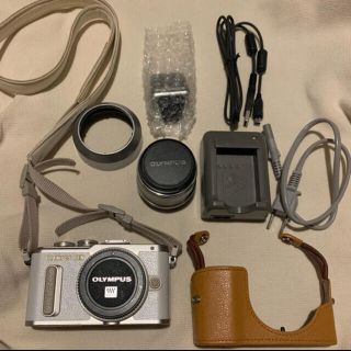 オリンパス(OLYMPUS)のOLYMPUS PEN e-pl8 値下げ不可！(ミラーレス一眼)