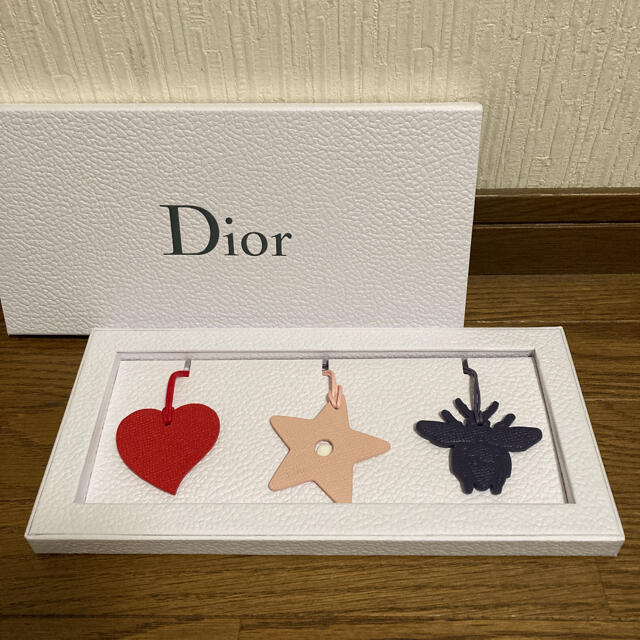 Dior(ディオール)の未使用🌸ディオール🌸ノベルティチャーム エンタメ/ホビーのコレクション(ノベルティグッズ)の商品写真