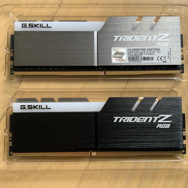 DDR4 メモリ 16GB (8GBx2)PCパーツ