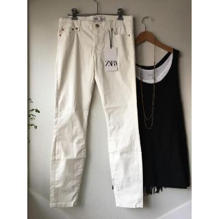 ザラ(ZARA)のお値下げしました！タグ付 ZARA ザラ ホワイトスキニーパンツ S(スキニーパンツ)