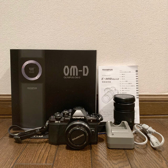 OLYMPUSミラーレスOM-D E-M10MarkII EZダブルズームキット