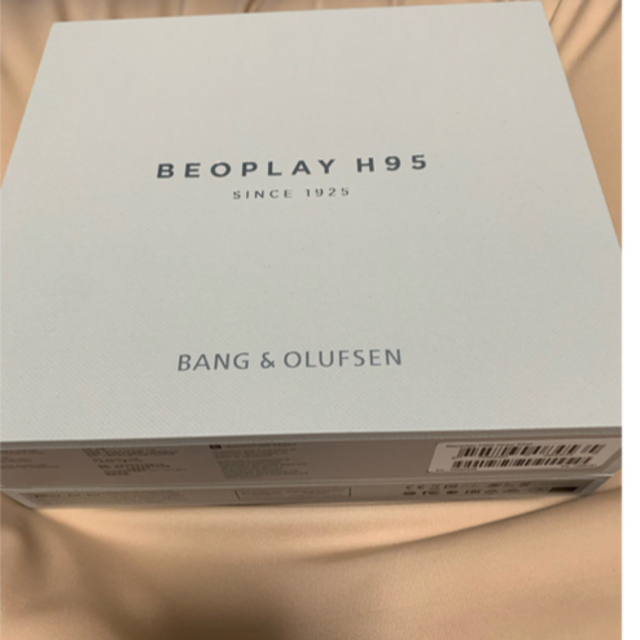 BOSE(ボーズ)のBang&Olufsen Beoplay H95 スマホ/家電/カメラのオーディオ機器(ヘッドフォン/イヤフォン)の商品写真