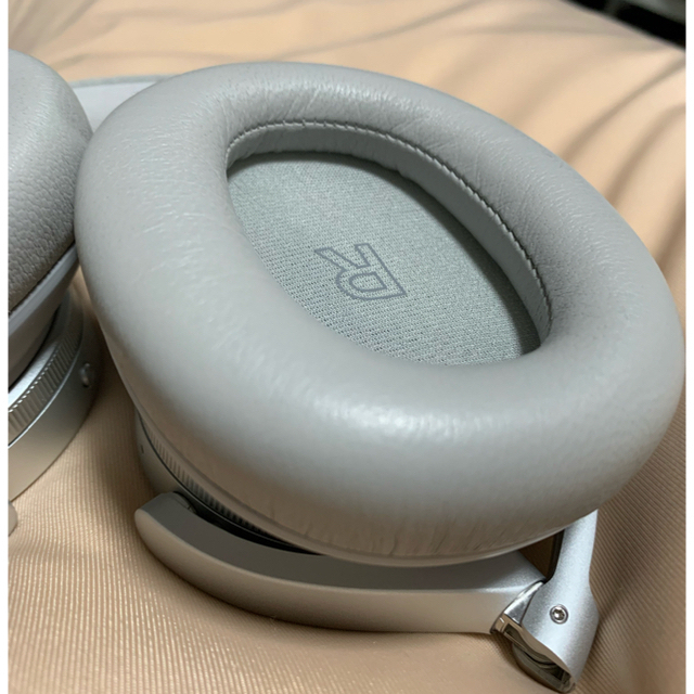 BOSE(ボーズ)のBang&Olufsen Beoplay H95 スマホ/家電/カメラのオーディオ機器(ヘッドフォン/イヤフォン)の商品写真