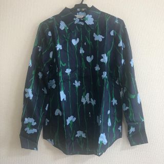 マリメッコ(marimekko)の【新品未使用】マリメッコ　シルクブラウス　VIIVAKUKKA   34(シャツ/ブラウス(長袖/七分))